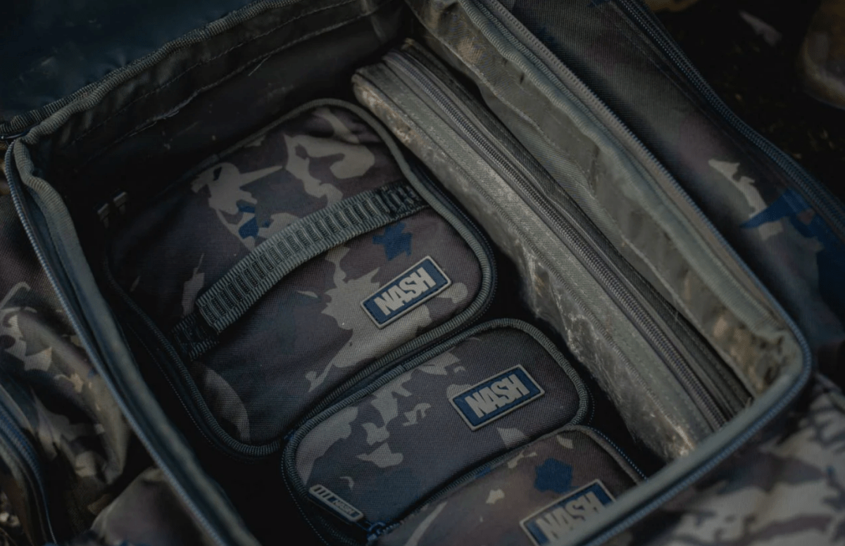 Bolso de accesorios Nash Subterfuge XL - Tienda Carpfishing