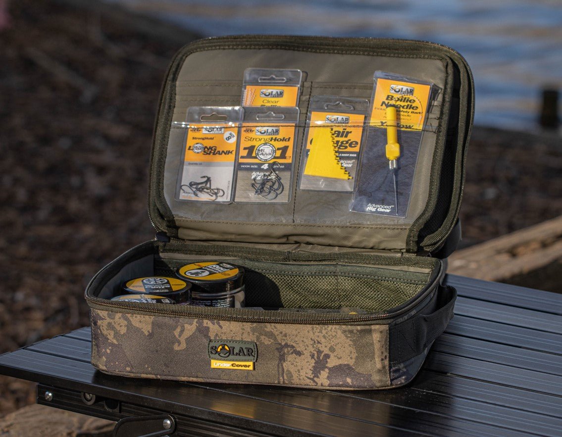 Bolso de Accesorios Solar Undercover Camo Grande - Tienda Carpfishing