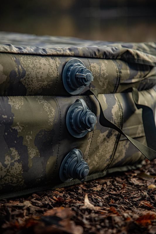 Cuna Inflable Solar Undercover Camo - Tienda Carpfishing