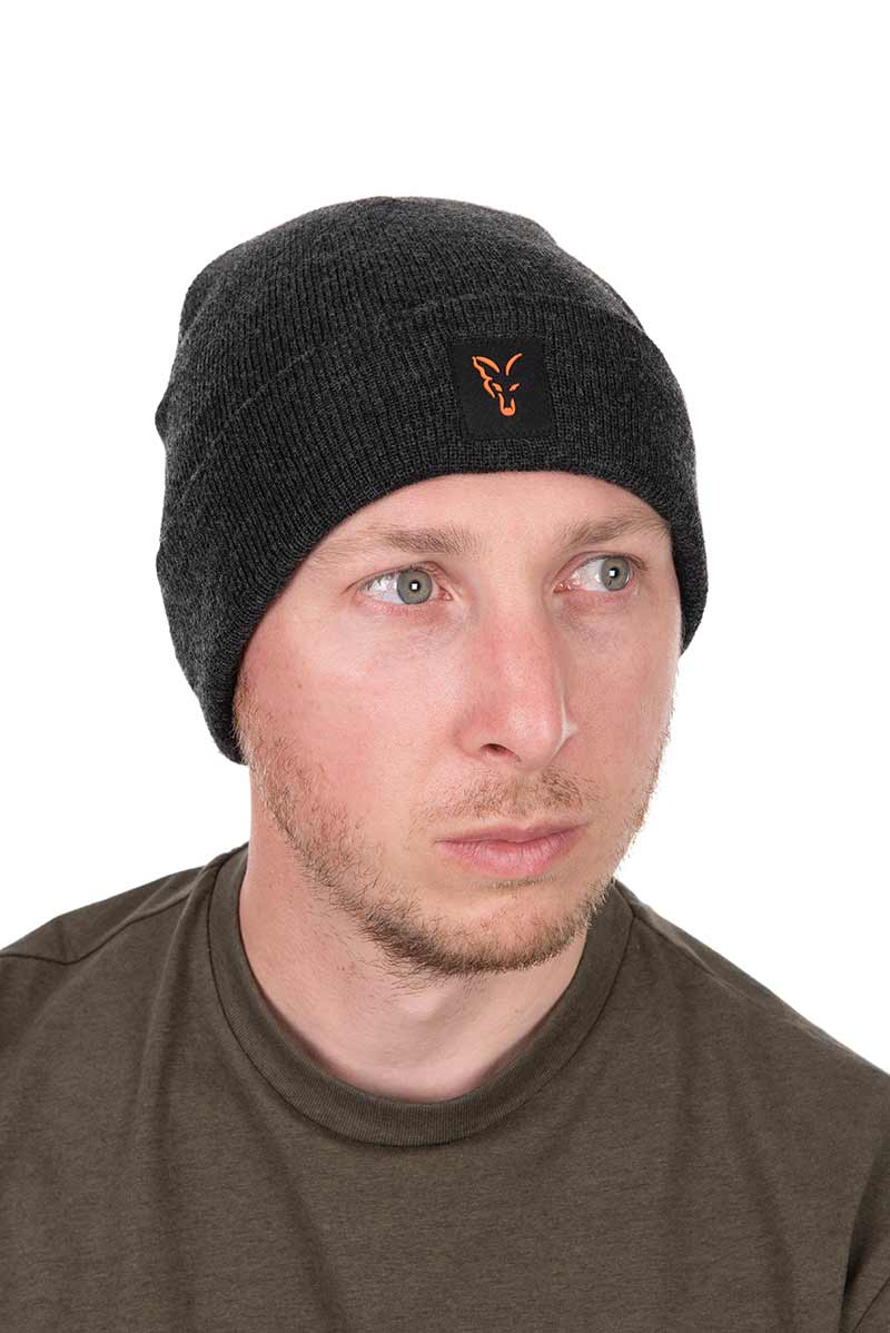 Gorro Fox Collection Beanie Negro y Naranja - Tienda Carpfishing