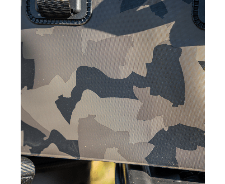 Macuto Avid Carp Stormshield EVA Camo 30 L - Tienda Carpfishing