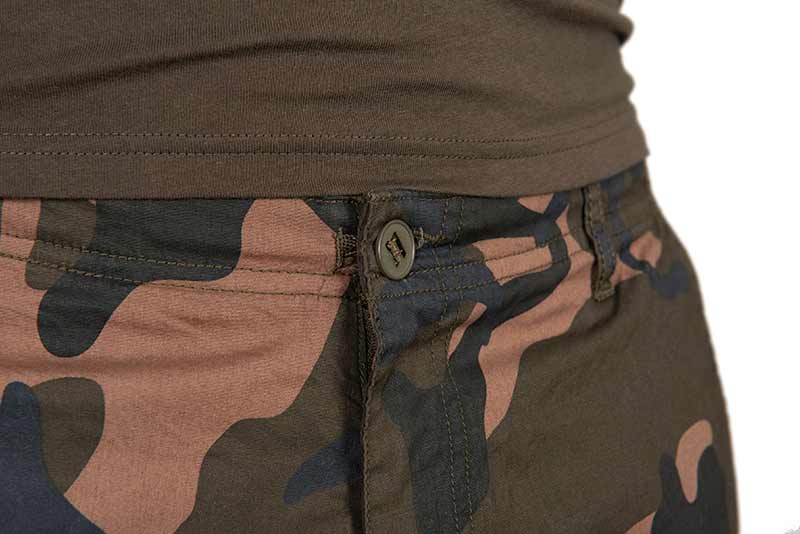 Pantalón Corto Fox LW Combat Camo - Tienda Carpfishing