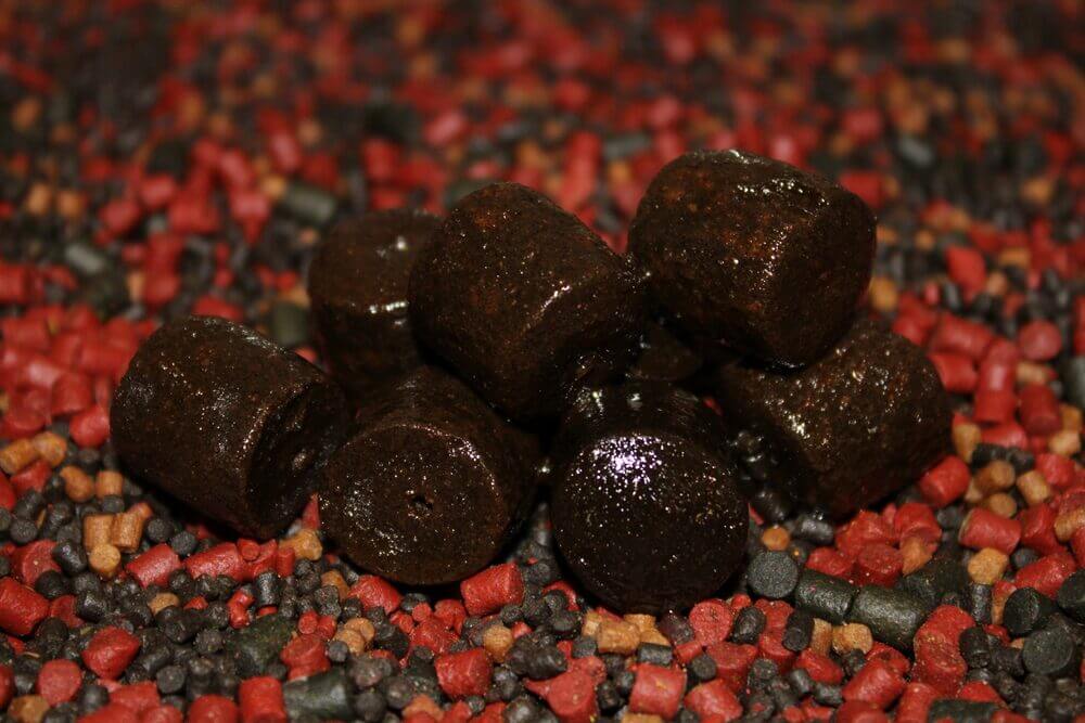 Pellets Pro Elite Baits Robin Red Halibut 20 mm 3,5 kg - Tienda Carpfishing