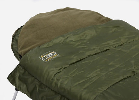 Bed Chair con saco de dormir Prologic Avenger 8 patas - Tienda Carpfishing