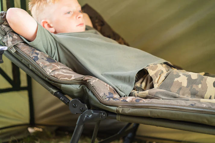 Bed Chair Nash Indulgence 4 Junior Sleep System Camo