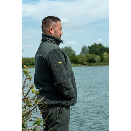 Chaqueta Ridge Monkey APEarel ThermaPro Sherpa Fleece Verde - Tienda Carpfishing