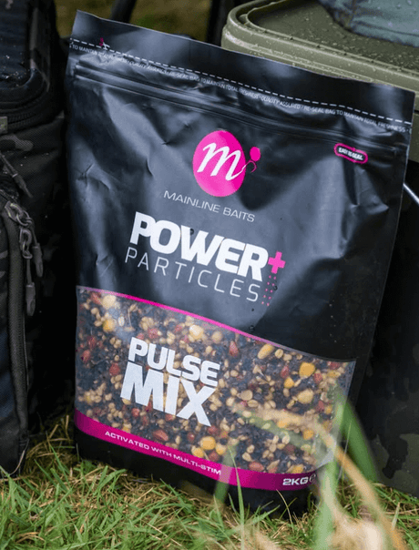 Mainline Power+ Pulse Mix 2kg bag, perfect for carpfishing, enriched with Multi-Slim for greater fish attraction.