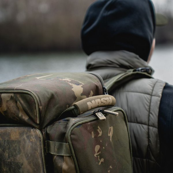 Mochila Nash Subterfuge Rucksack 35L