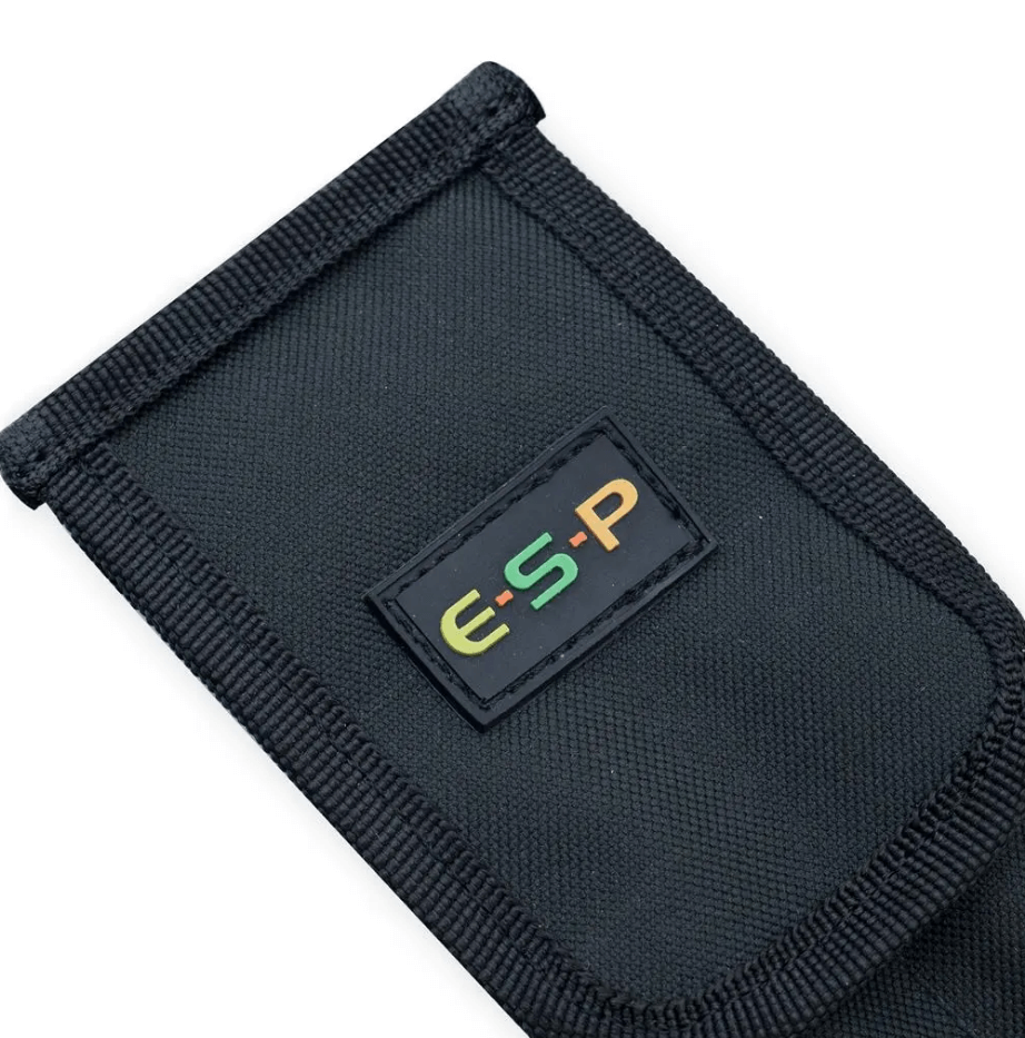 Funda resistente para Pica de distancia ESP Wrap Sticks, ideal para carpfishing y almacenamiento seguro de equipos.