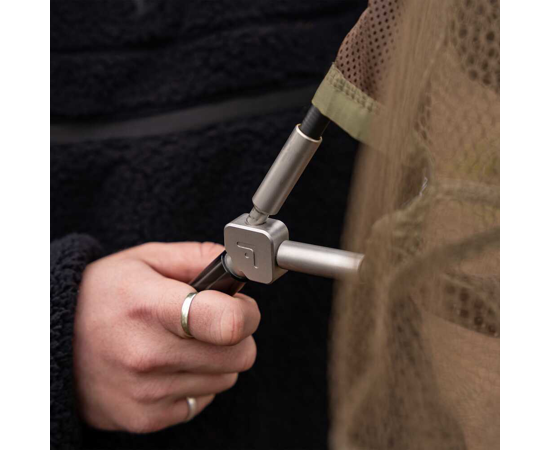 Sacadera Avid Carp Pro-Tect Net 42″ 2 Tramos - Tienda Carpfishing