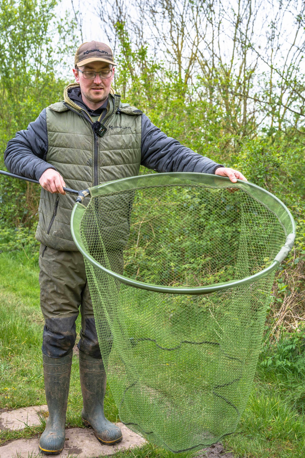 Sacadera Plegable Korum Power Látex 30" - Tienda Carpfishing