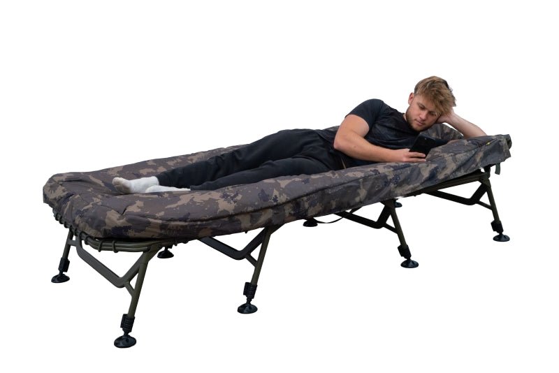 Bed Chair con saco de dormir Solar Worldwide Wide 8 patas - Tienda Carpfishing