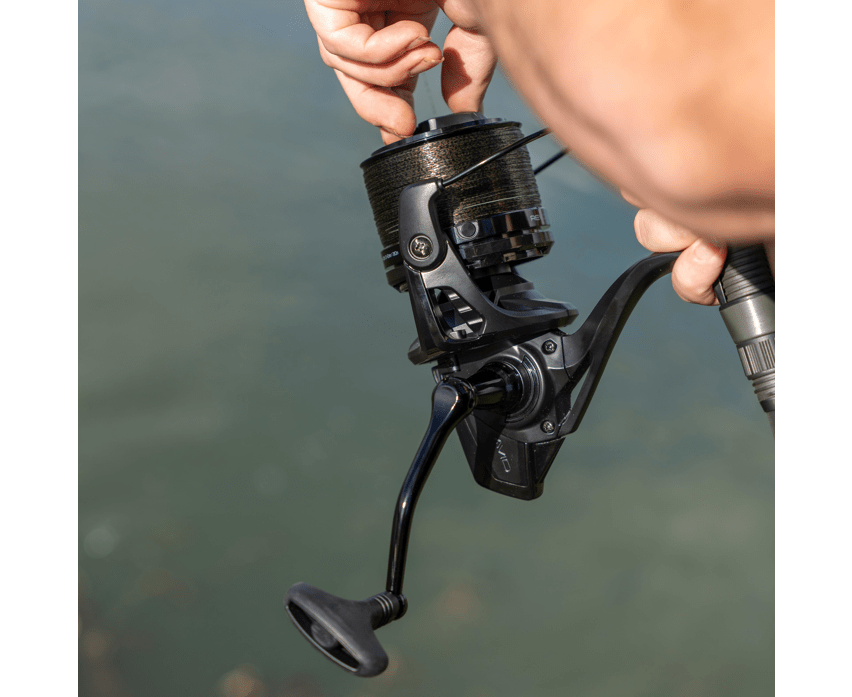 Carrete Avid Carp Revolve 12000FD - Tienda Carpfishing
