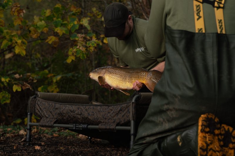 Cuna Solar SP C - Tech Quick Up - Tienda Carpfishing