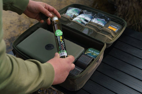 Estación de montaje Solar Worldwide L - Tienda Carpfishing