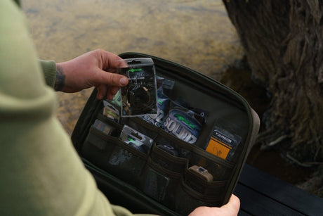 Estación de montaje Solar Worldwide L - Tienda Carpfishing