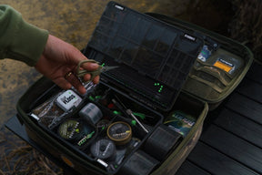 Estación de montaje Solar Worldwide L - Tienda Carpfishing