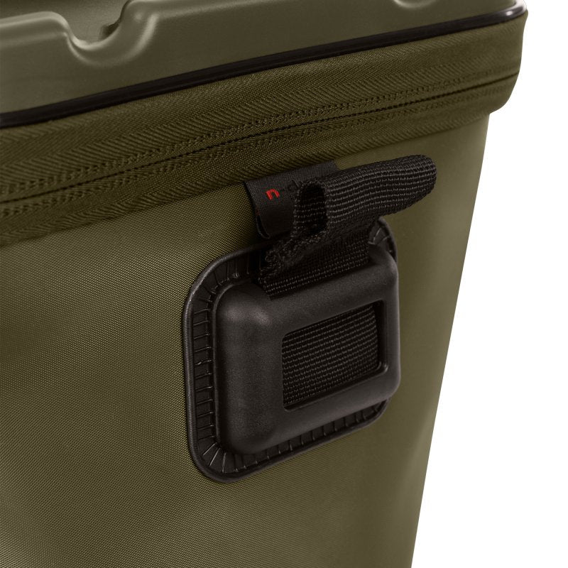 Macuto Trakker Downpour T1 L Verde 40 litros - Tienda Carpfishing
