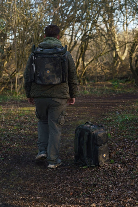 Mochila Solar Worldwide RuckBag 30L - Tienda Carpfishing