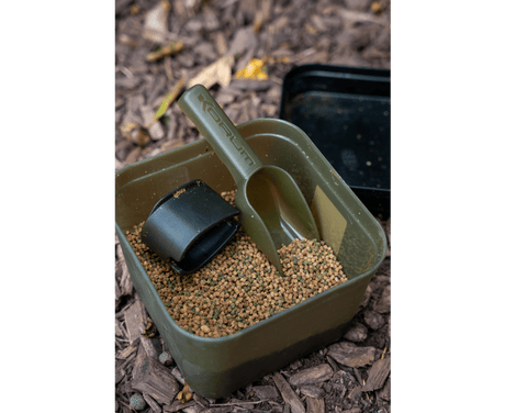 Pala cebadora Korum - Small - Tienda Carpfishing