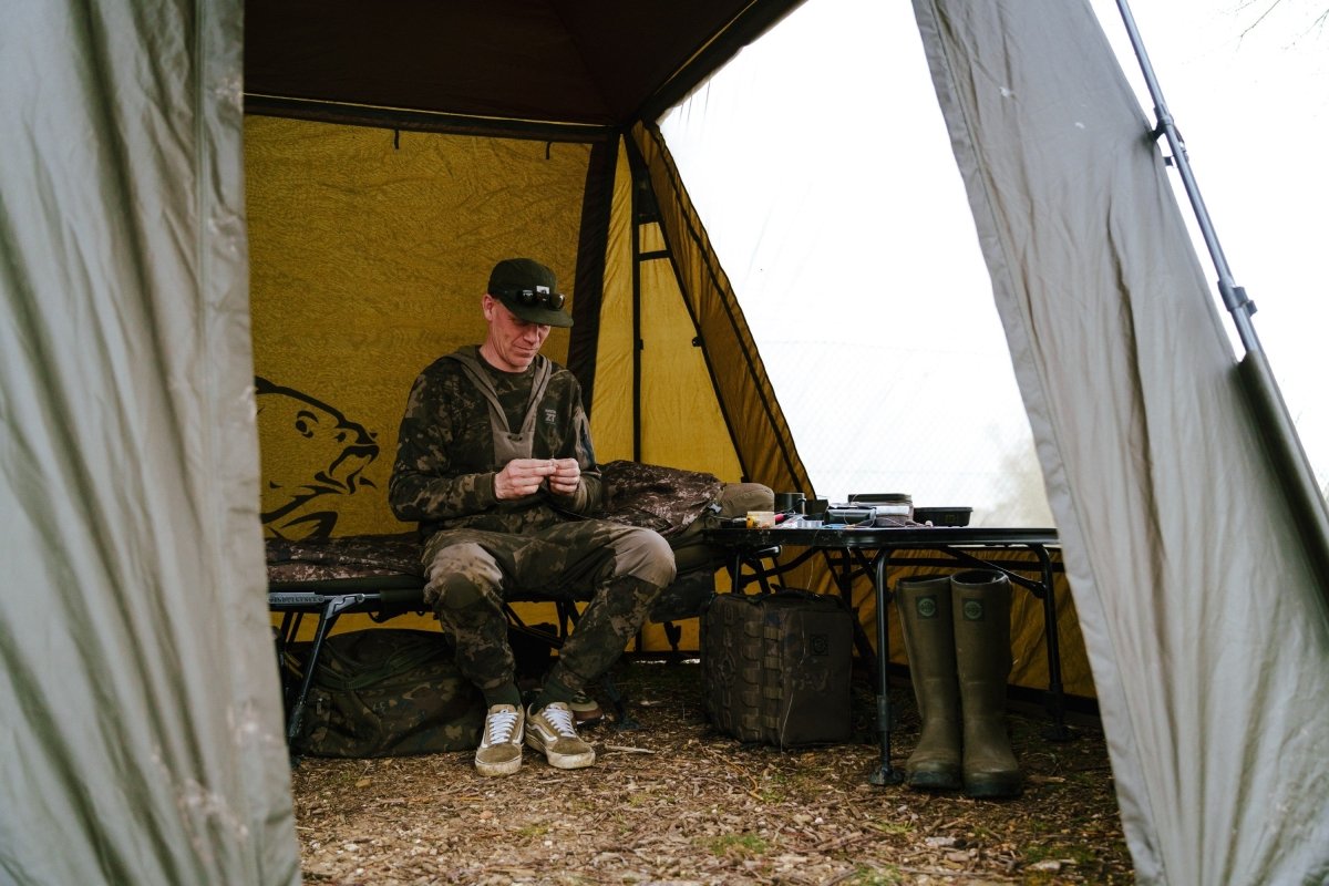Refugio Nash Bank Life Blockhouse - Tienda Carpfishing