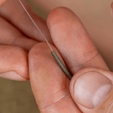 Rig Tubing Avid Carp Outline FleckTone 2m - Tienda Carpfishing