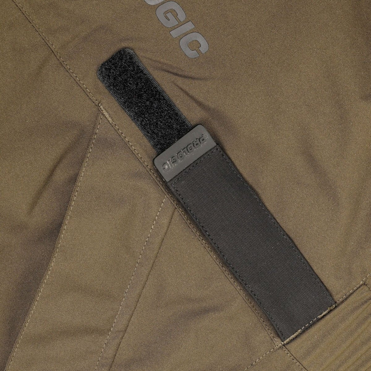 Traje térmico Prologic Signature Bib/Brace - Tienda Carpfishing