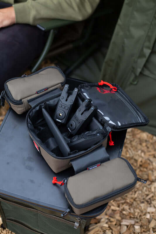 Bolso Sonik Tackle - Tienda Carpfishing